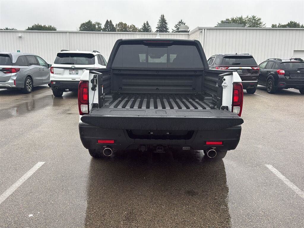 Used 2025 Honda Ridgeline TrailSport+ image 17