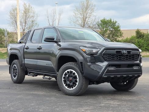 New 2026 Toyota Tacoma TRD Off-Road AWD/4WD image 2