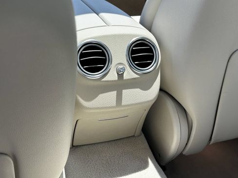 Used 2018 Mercedes-Benz E 300 image 26