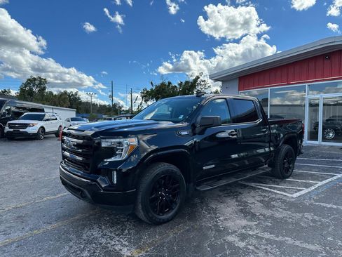 Used 2020 GMC Sierra 1500 Elevation w/ Elevation Value Package image 3