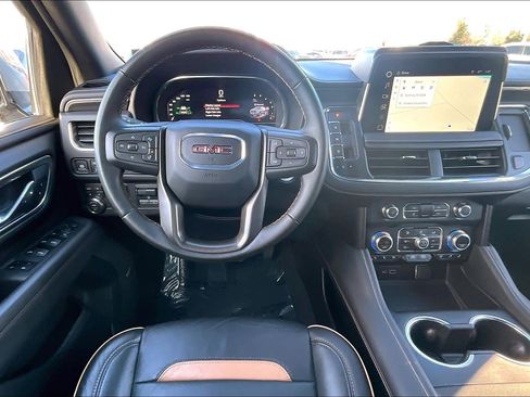 Used 2024 GMC Yukon AT4 w/ AT4 Premium Plus Package image 5