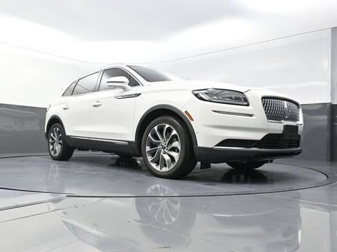 Used 2022 Lincoln Nautilus Reserve w/ Equipment Group 201A AWD/4WD image 31