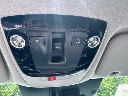 Used 2024 Kia Niro Wave w/ Wave Preserve Package FWD image 27