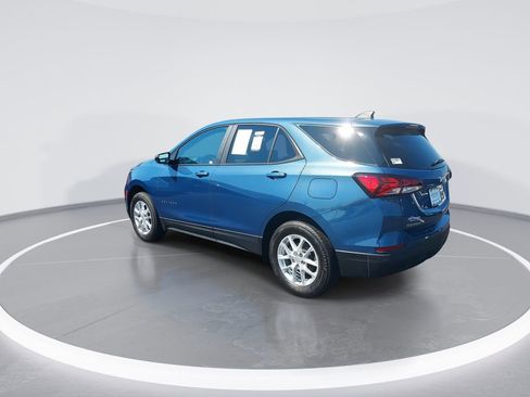 Used 2024 Chevrolet Equinox LS w/ LS Convenience Package AWD/4WD image 6