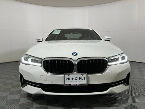 Used 2021 BMW 530i RWD image 3