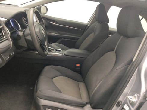 Used 2022 Toyota Camry LE image 17