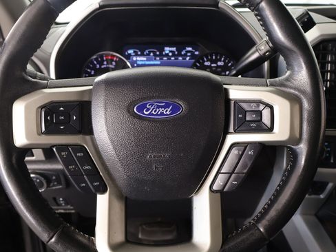 Used 2020 Ford F350 Lariat image 3