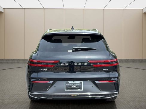 Certified 2026 Genesis GV70 2.5T AWD/4WD image 4