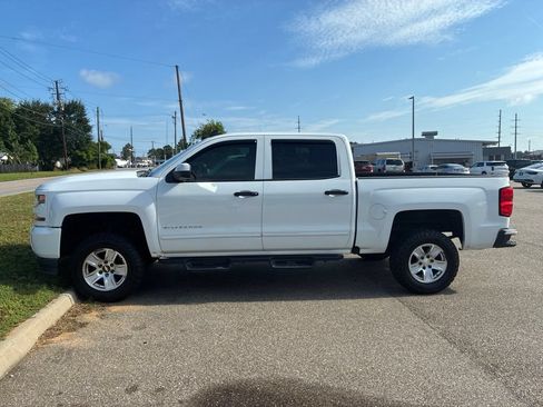 Used 2017 Chevrolet Silverado 1500 LT w/ All Star Edition AWD/4WD image 2