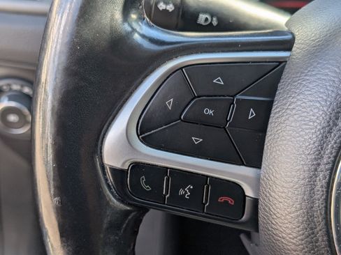 Used 2019 Jeep Compass Trailhawk image 29