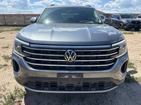 Used 2024 Volkswagen Atlas SE AWD/4WD image 8