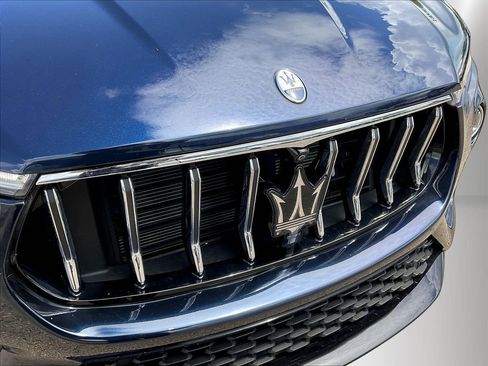 Used 2022 Maserati Levante GT AWD/4WD image 31