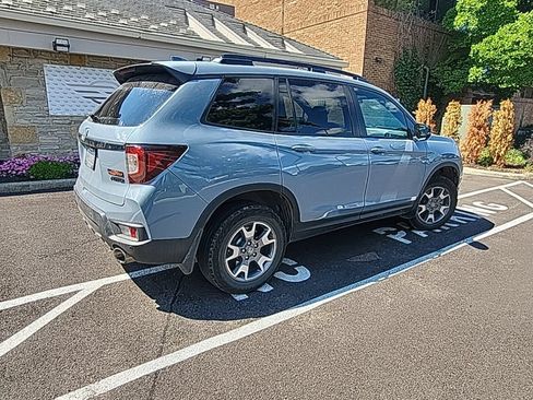 Used 2023 Honda Passport TrailSport image 6