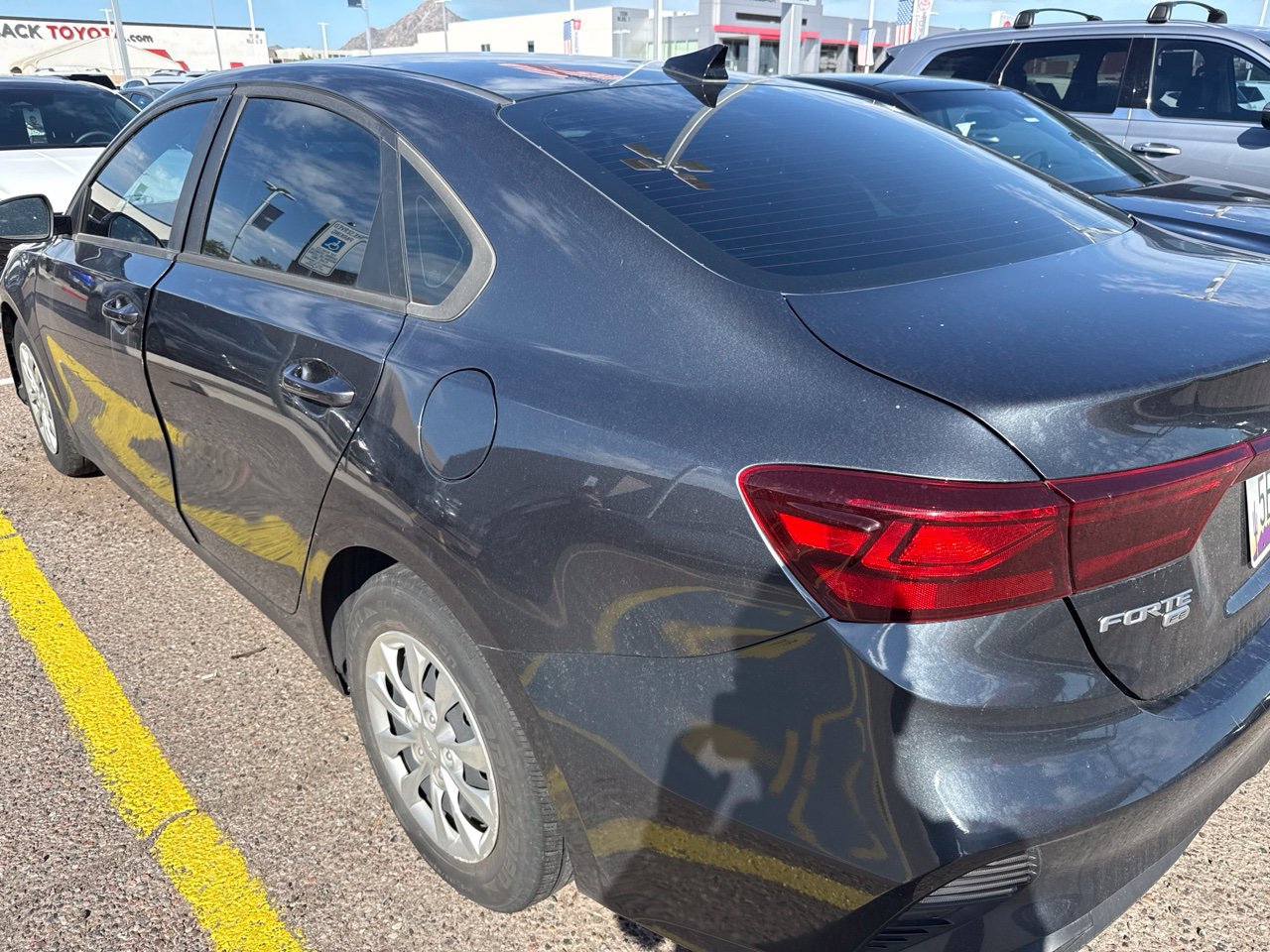 Used 2022 Kia Forte Sedan FWD image 4