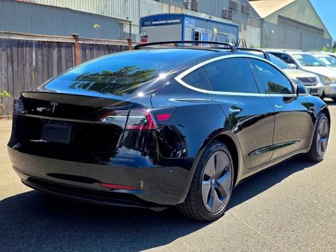 Used 2018 Tesla Model 3 Mid Range RWD image 12