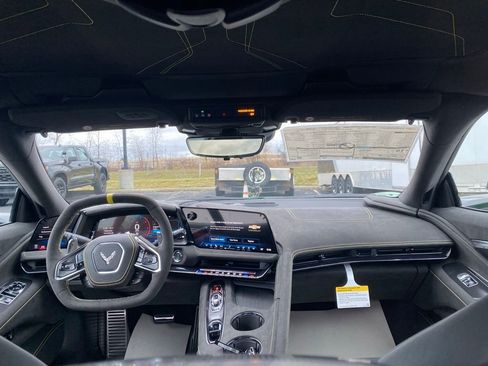 New 2026 Chevrolet Corvette Stingray Premium Cpe w/ Z51 Performance Package image 21