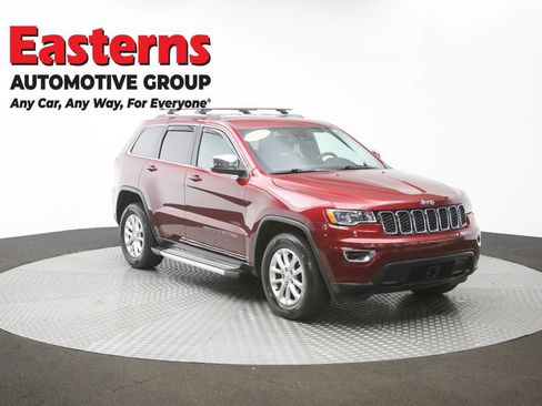 Used 2021 Jeep Grand Cherokee Laredo w/ Security & Convenience Group image 49