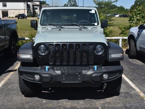 Used 2023 Jeep Wrangler Unlimited AWD/4WD image 2