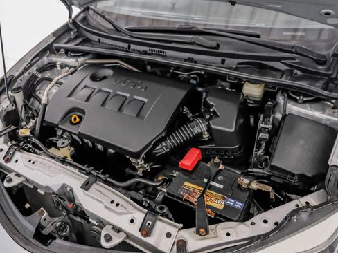 Used 2017 Toyota Corolla SE FWD image 46