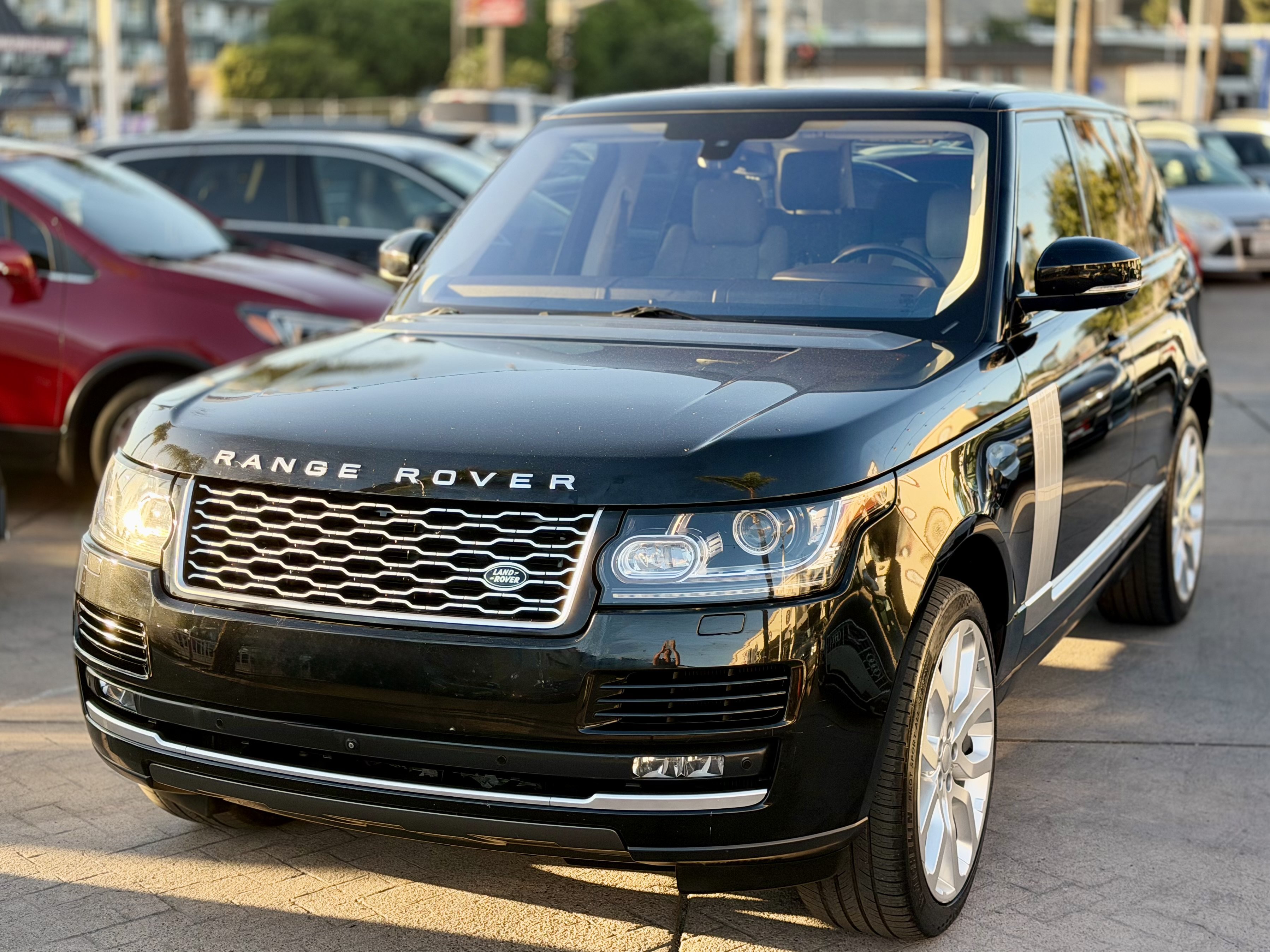 Used 2016 Land Rover Range Rover Supercharged AWD/4WD image 6