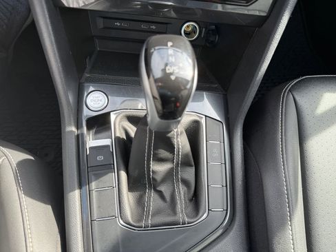 Used 2023 Volkswagen Tiguan SE FWD image 20