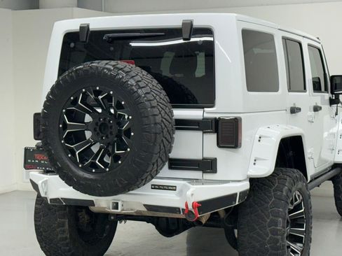 Used 2018 Jeep Wrangler Unlimited Sport S image 11