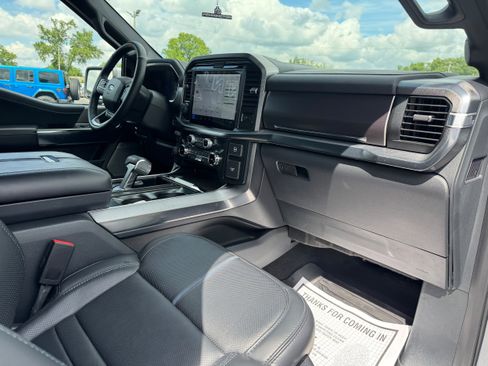 Used 2025 Ford F150 Platinum AWD/4WD image 17