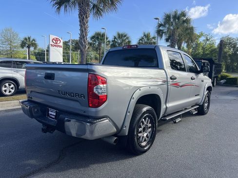 Used 2018 Toyota Tundra SR5 w/ SR5 Upgrade Package image 10