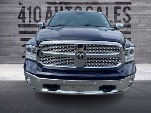 Used 2018 RAM 1500 Laramie w/ Convenience Group AWD/4WD image 5
