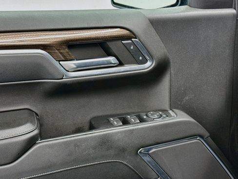 Used 2023 Chevrolet Silverado 1500 LT AWD/4WD image 15