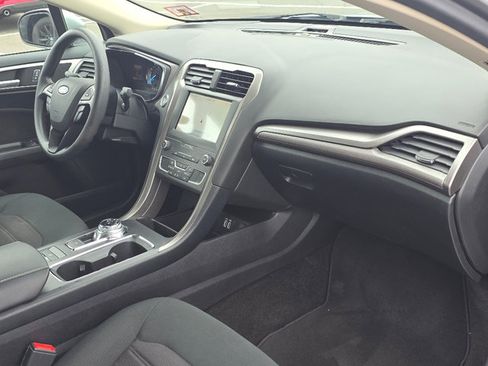 Used 2020 Ford Fusion SE image 20