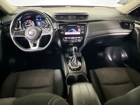 Used 2019 Nissan Rogue SV w/ Premium Package image 30