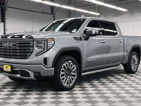 Used 2024 GMC Sierra 1500 Denali Ultimate AWD/4WD image 13