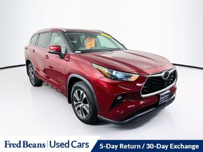 Used 2023 Toyota Highlander XLE