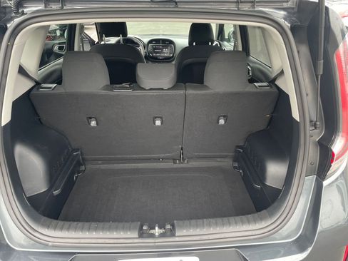 Used 2025 Kia Soul LX w/ LX Technology Package image 25