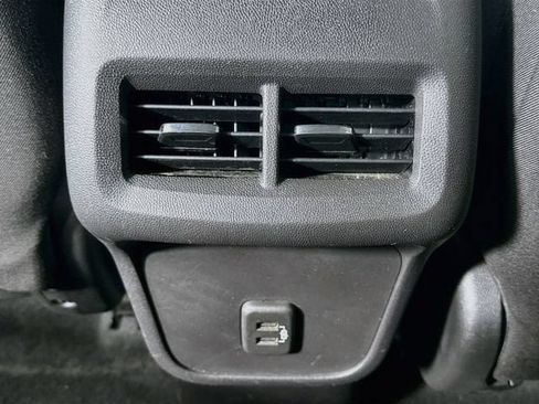 Used 2024 Chevrolet Equinox LT AWD/4WD image 24