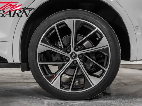 Used 2024 Audi SQ5 Prestige image 18