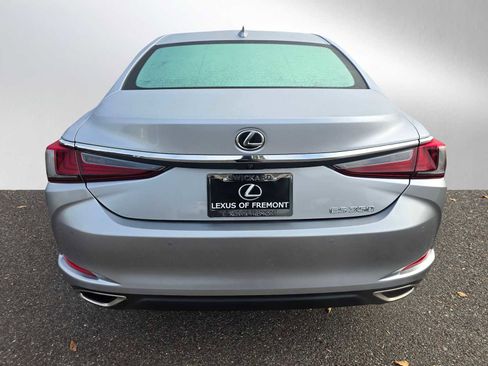 New 2025 Lexus ES 350 w/ Premium Package image 4
