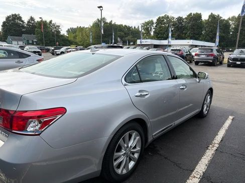Used 2011 Lexus ES 350 w/ Preferred Accessory Package FWD image 5
