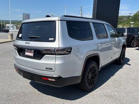 New 2026 Jeep Grand Wagoneer Limited AWD/4WD image 6
