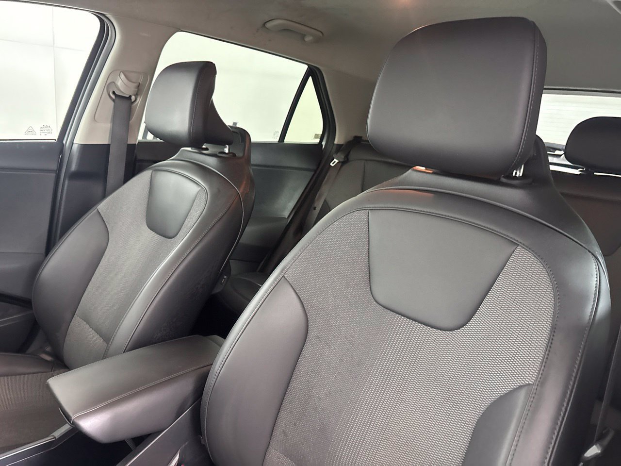 Used 2023 Kia Niro Wind w/ Wind Preserve Package FWD image 8