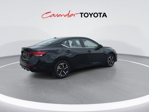 Used 2025 Nissan Sentra SV FWD image 8