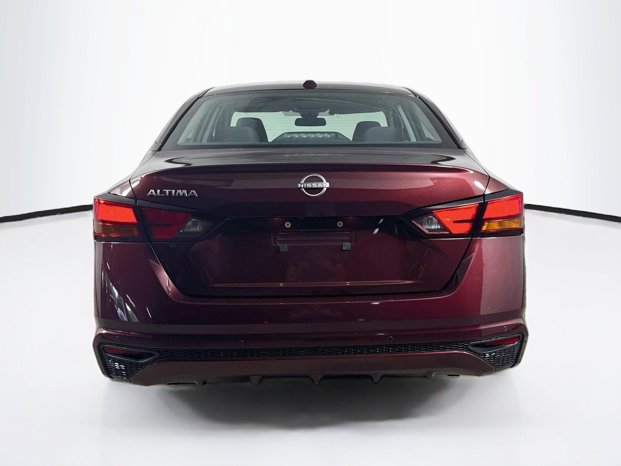 Used 2025 Nissan Altima 2.5 SV FWD image 29