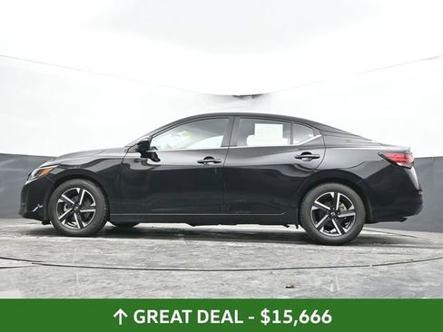 Used 2024 Nissan Sentra SV image 39