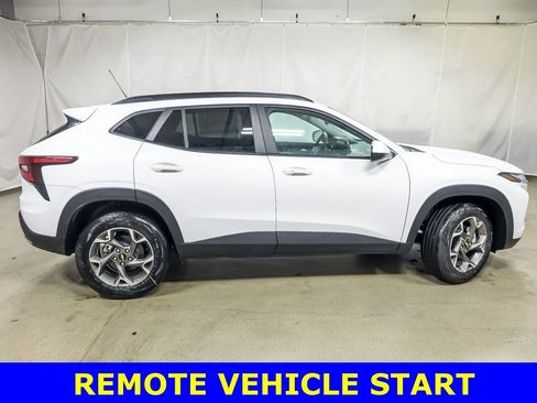 New 2026 Chevrolet Trax LT w/ Driver Confidence Package FWD image 9