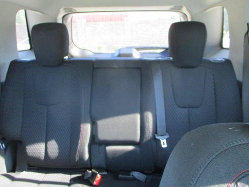 Used 2013 GMC Terrain SLE FWD image 18