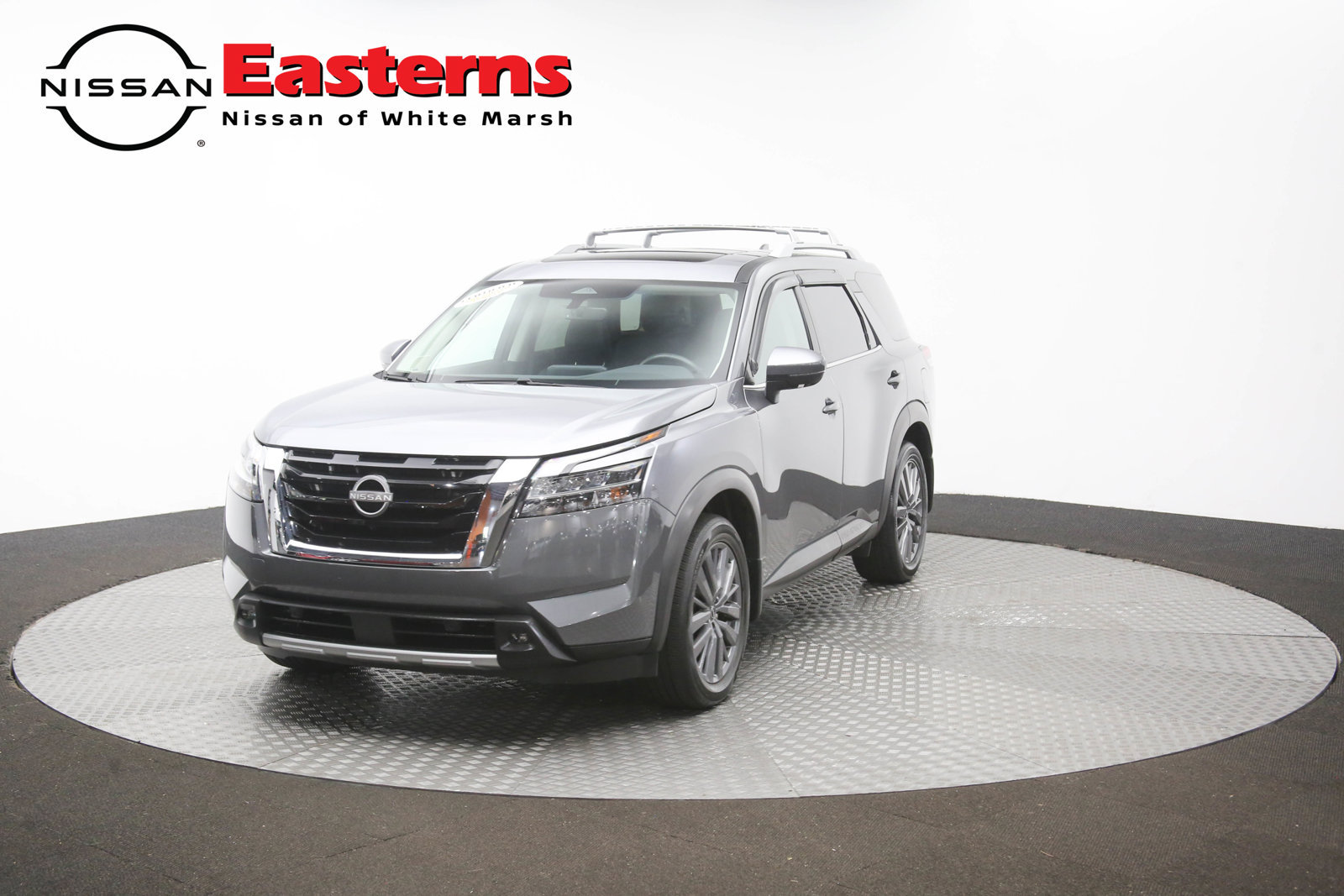 Used 2024 Nissan Pathfinder SL AWD/4WD image 54