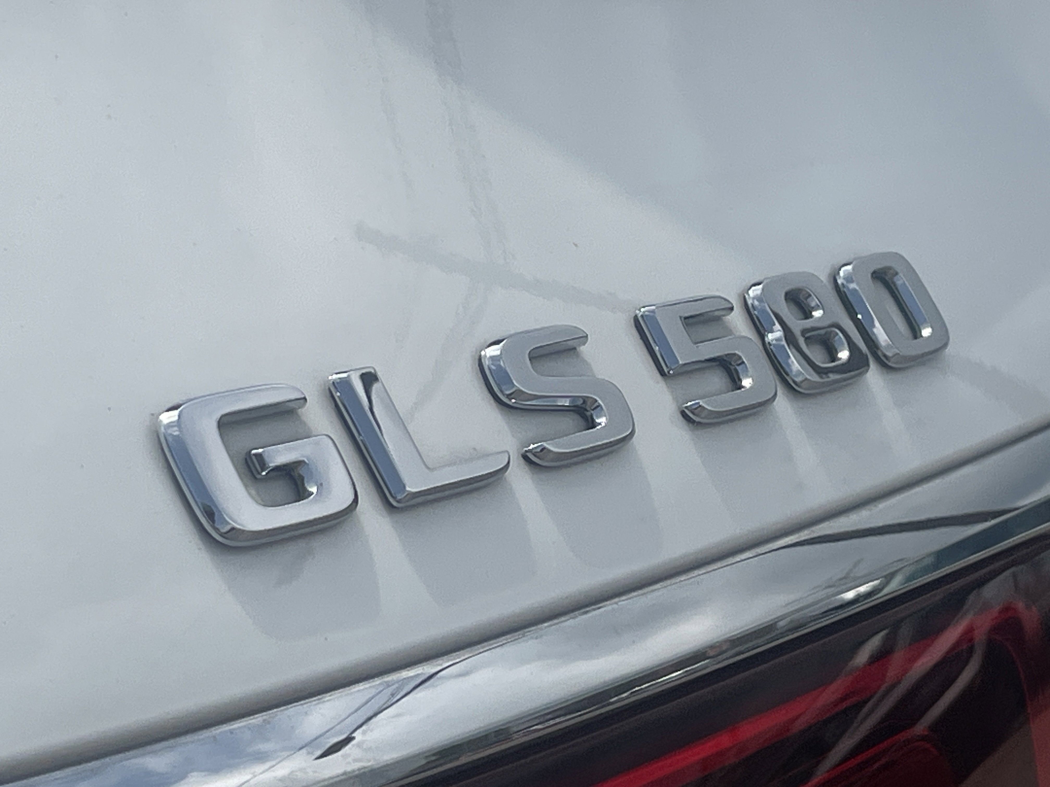 Used 2023 Mercedes-Benz GLS 580 4MATIC image 38