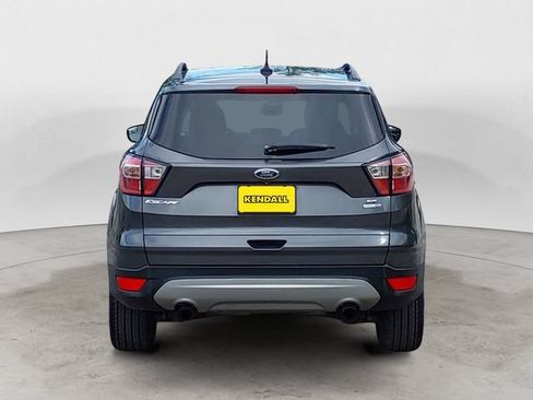 Used 2018 Ford Escape SE w/ SE Sync 3 Package AWD/4WD image 2