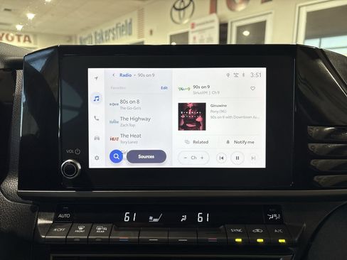 Certified 2025 Toyota Camry LE image 17